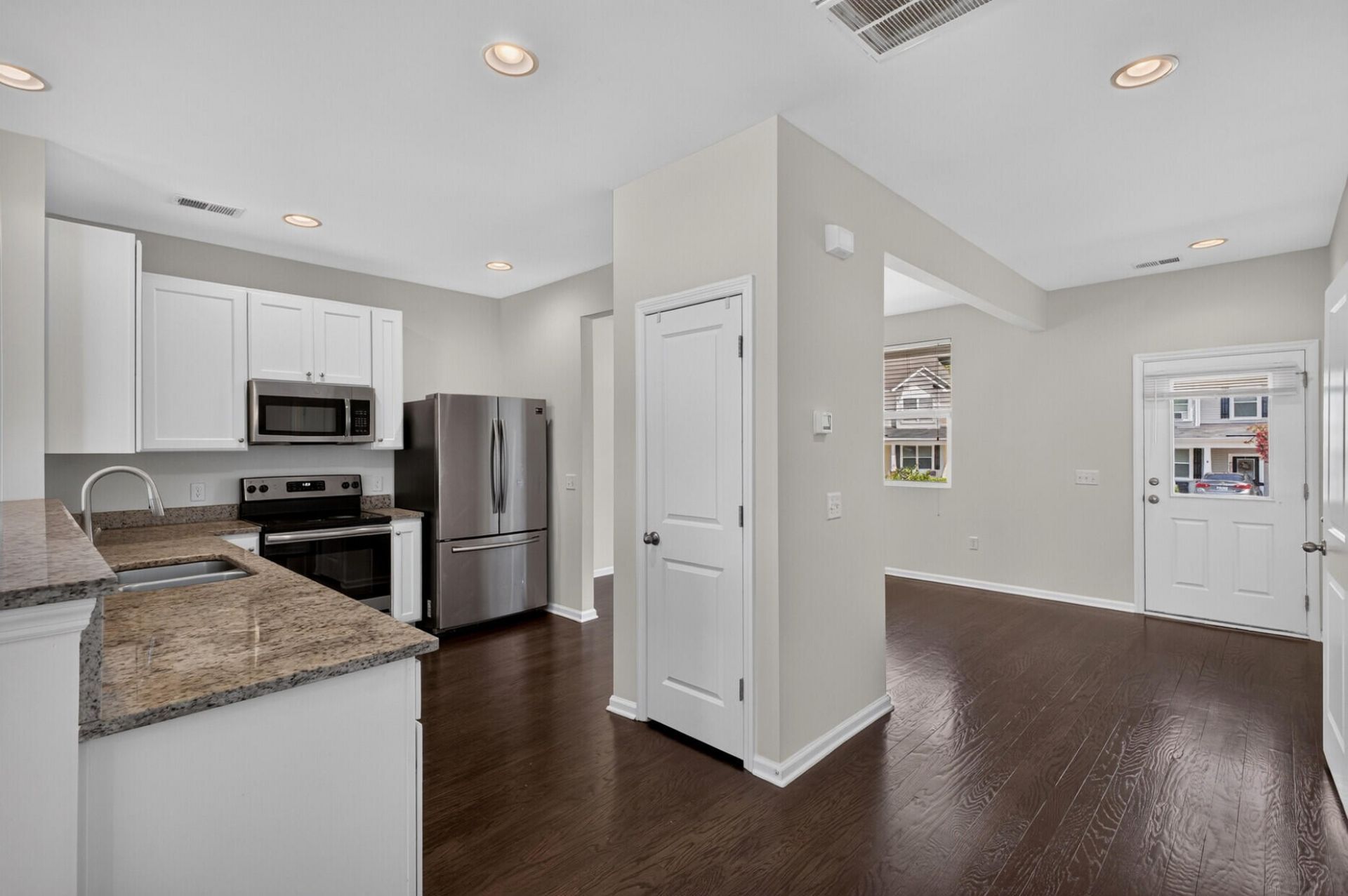 9054 Parlor Drive Photo 40