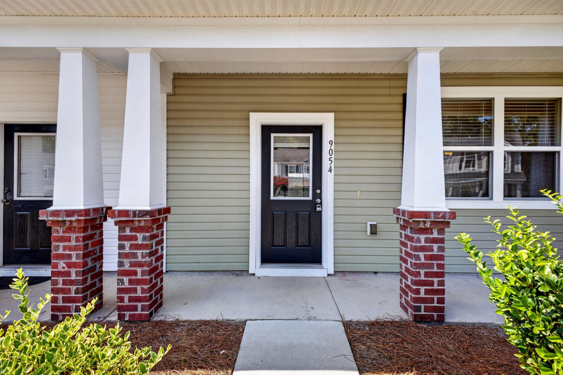 9054 Parlor Drive Photo 5