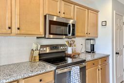 1137 Peninsula Cove Drive photo 4