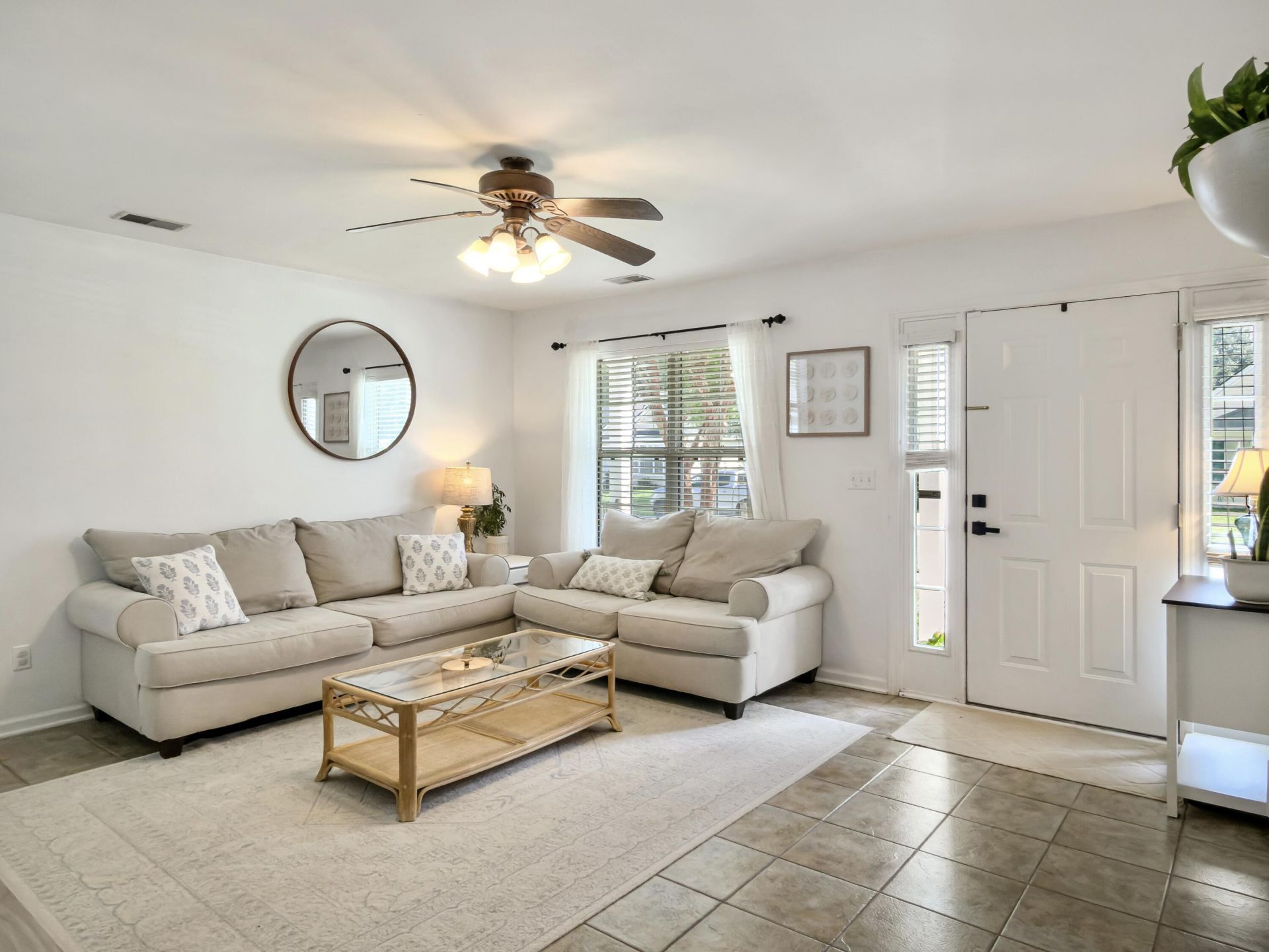 1137 Peninsula Cove Drive Photo 5