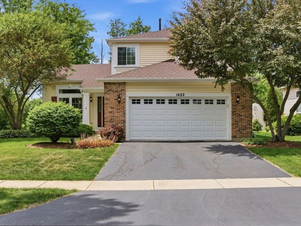 1422 Almaden Lane , Gurnee, IL 60031