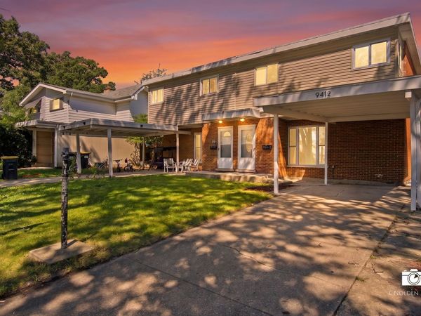 9412 Noel Avenue , Des Plaines, IL 60016