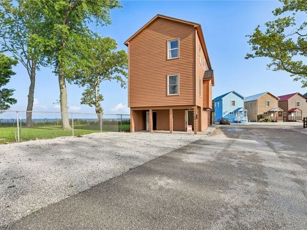 5919 Lake Road W, Unit 42, Ashtabula, OH 44004