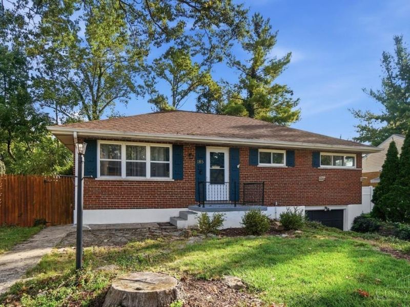 185 Ireland Avenue, Greenhills, OH 45218 Photo 3