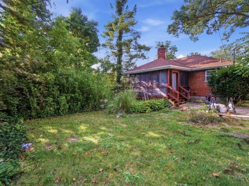 185 Ireland Avenue, Greenhills, OH 45218 Photo 38