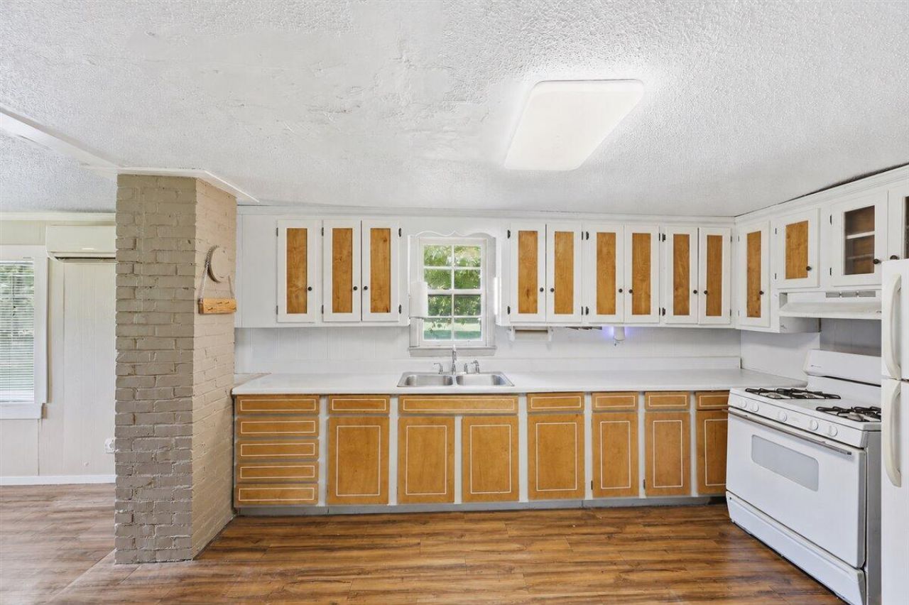 587 Beidler Forest Road Photo 18