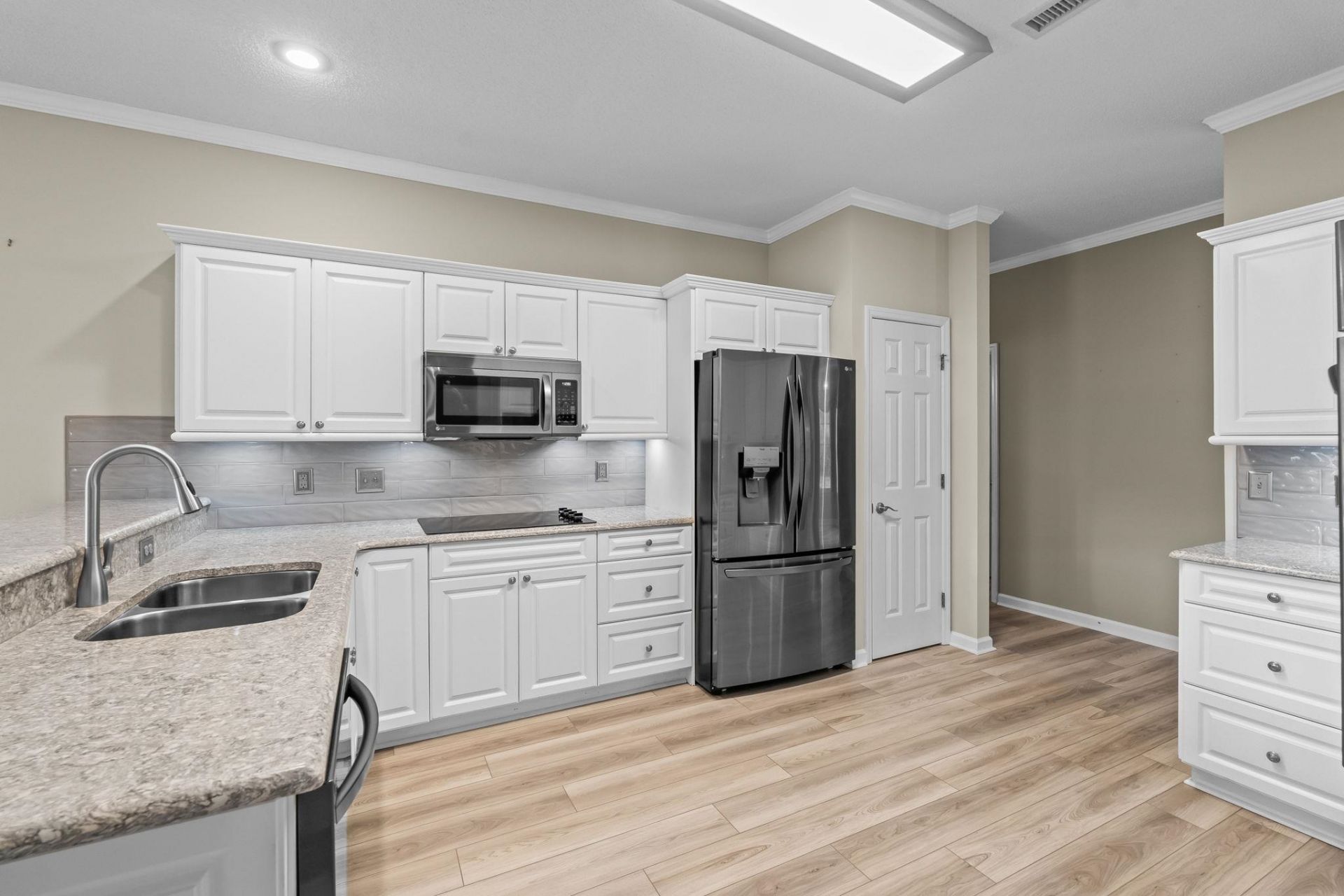 3111 Hermitage Dr. Photo 16