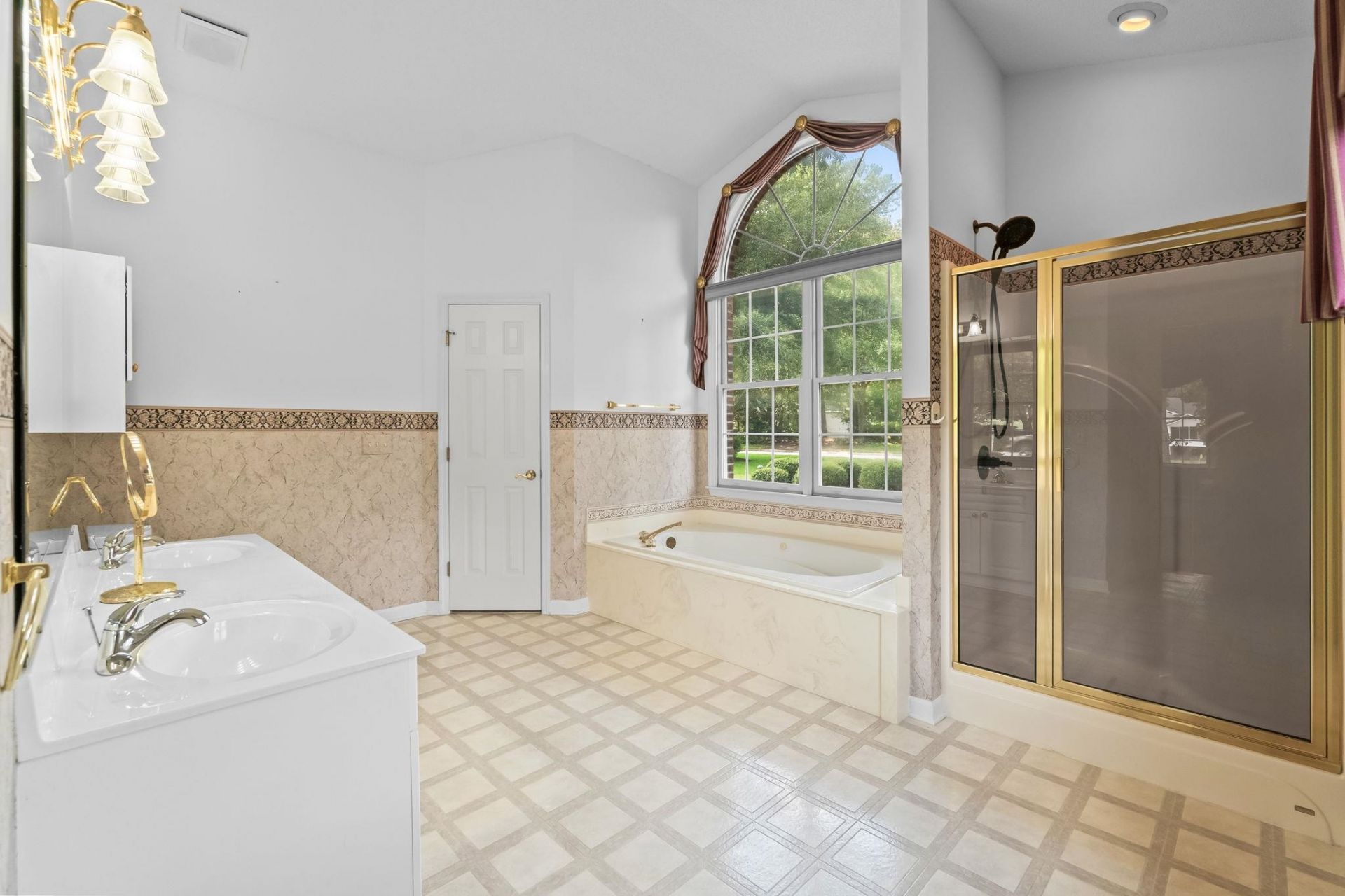 3111 Hermitage Dr. Photo 30