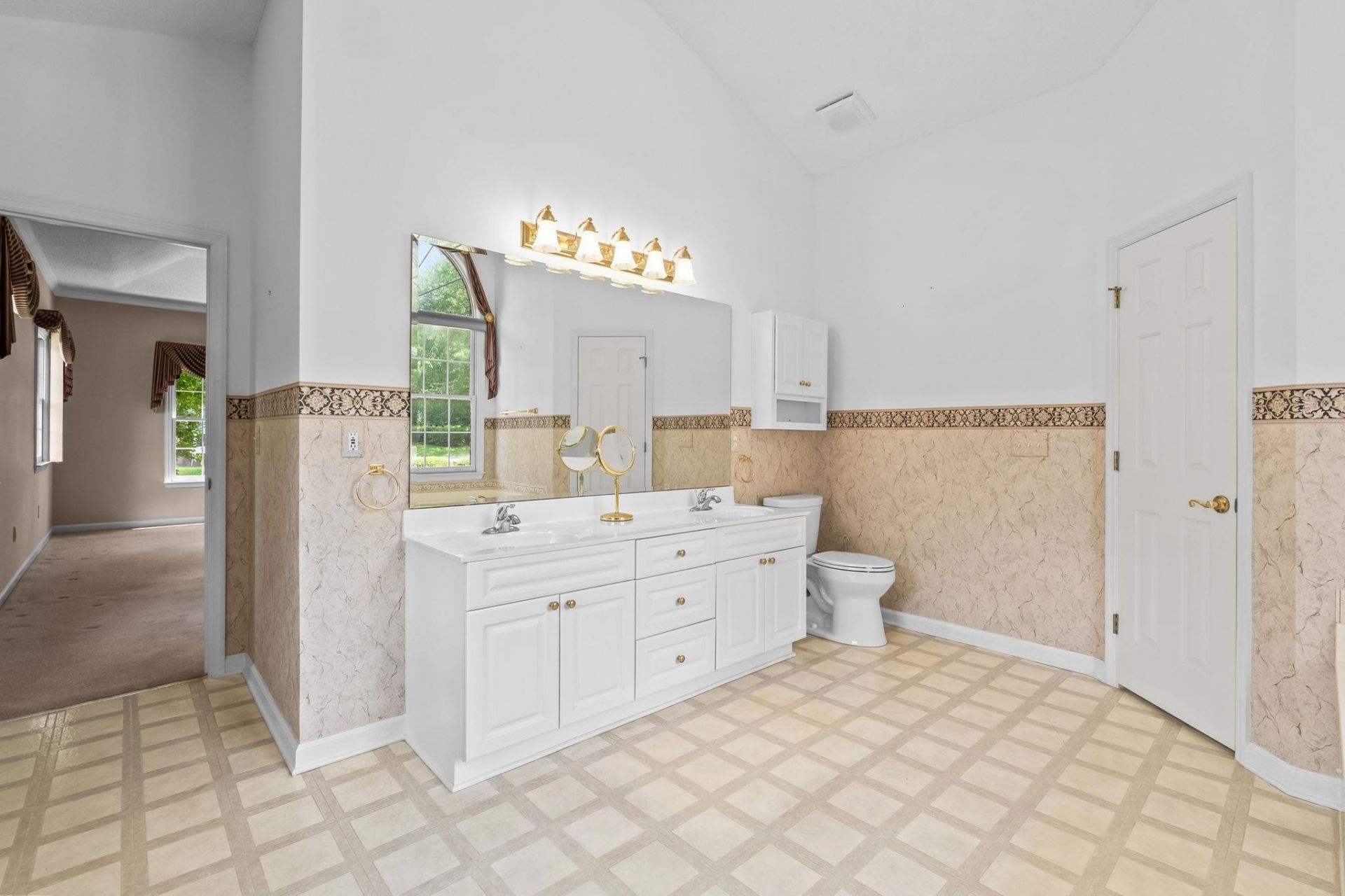 3111 Hermitage Dr. Photo 31