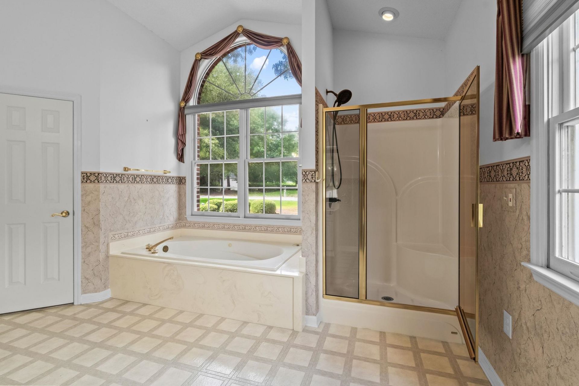 3111 Hermitage Dr. Photo 32