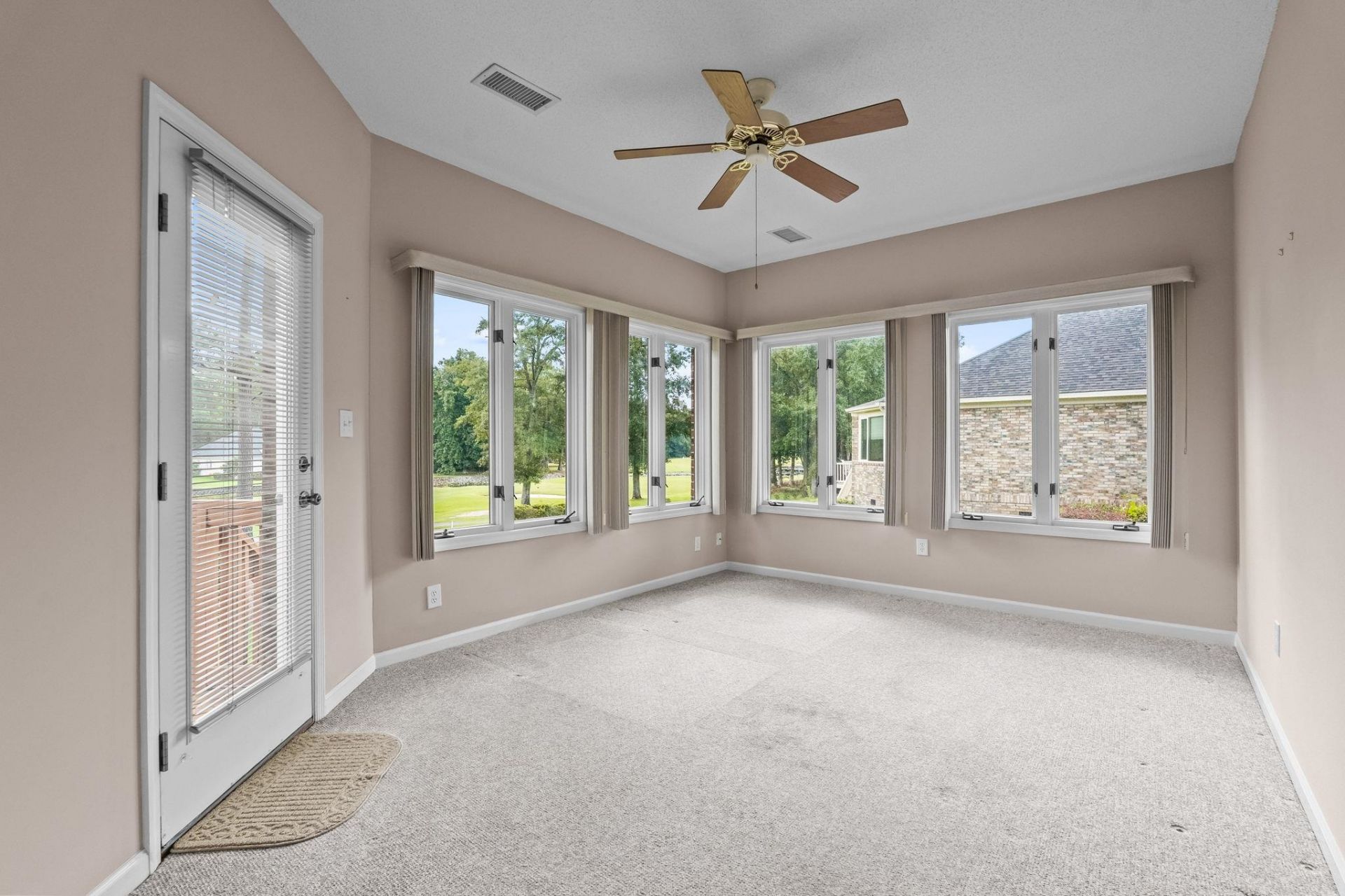 3111 Hermitage Dr. Photo 42