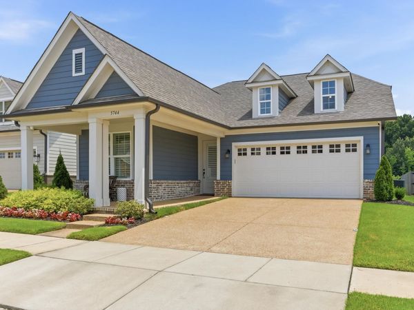 5744 HOLLOW OAK DR E, Lakeland, TN 38002