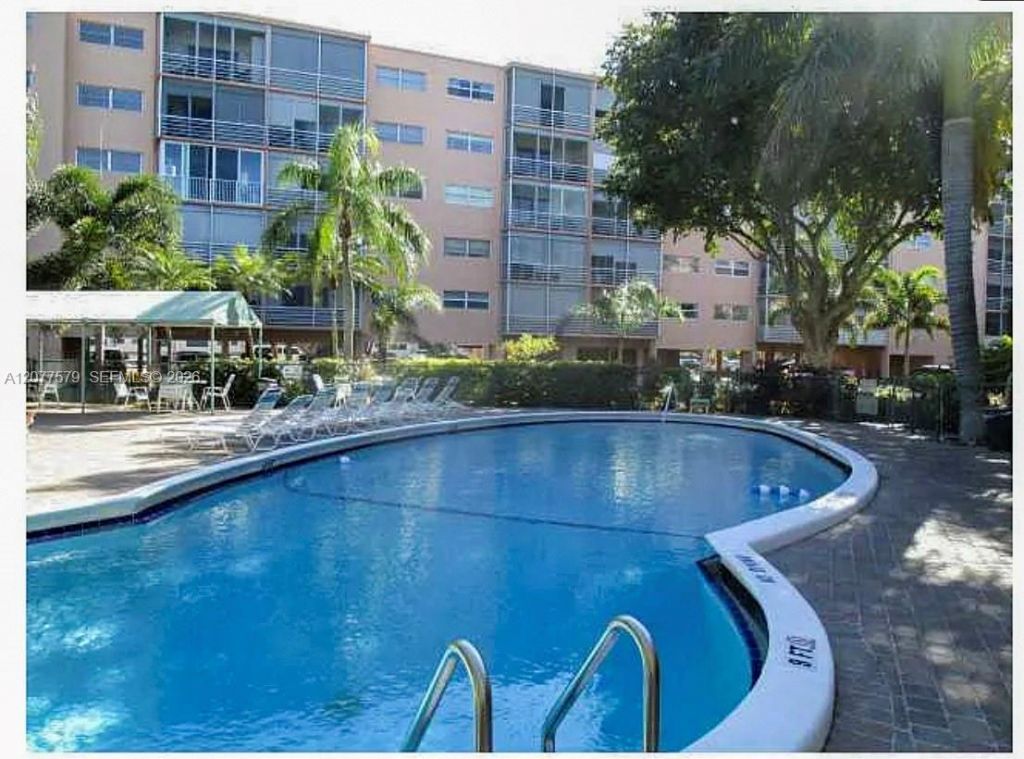1445 Atlantic Shores Blvd, Unit 604, Hallandale Beach, FL 33009 Photo