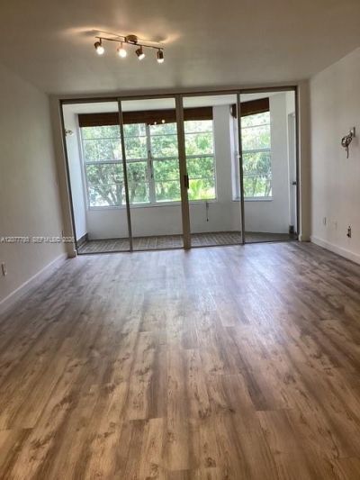 1501 NE 191st St , Unit C212, Miami, FL 33179 Photo