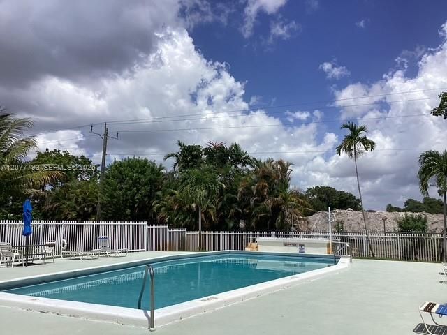 1501 NE 191st St , Unit C212, Miami, FL 33179 Photo