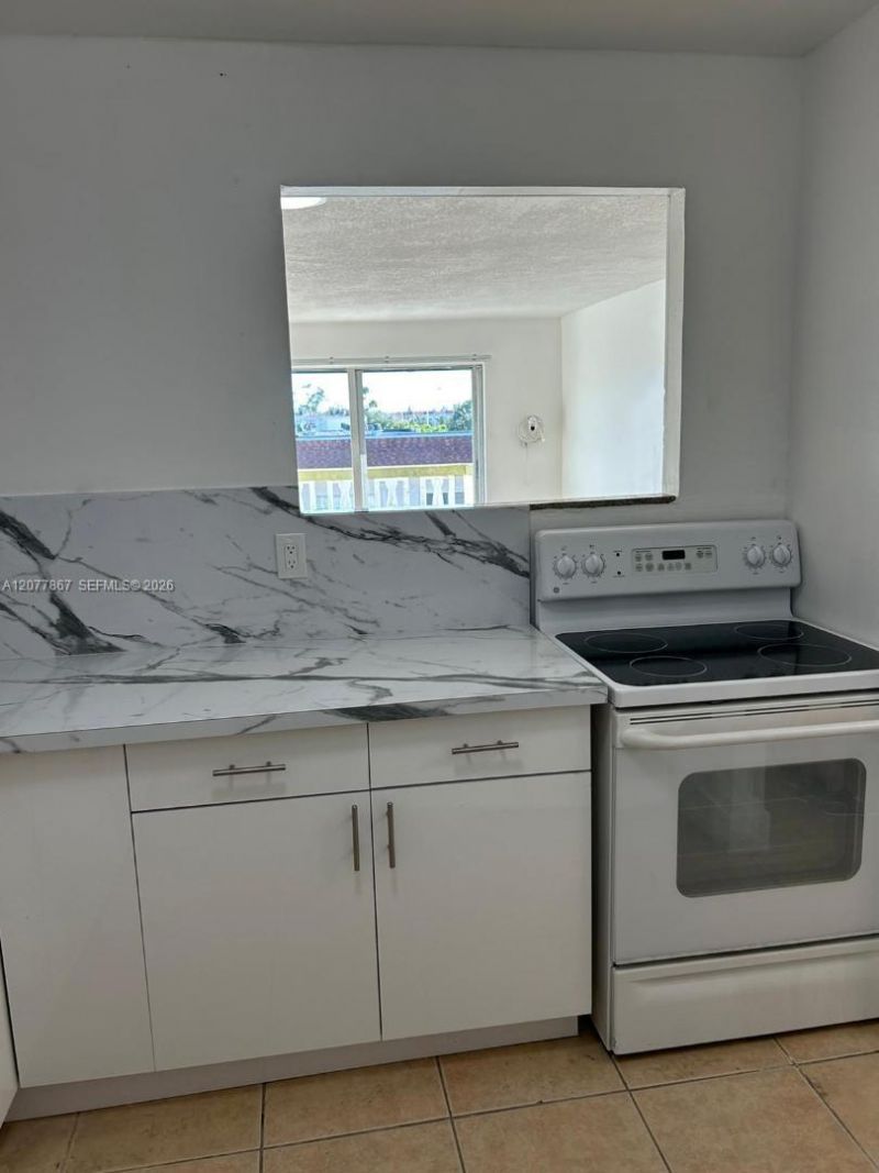 15201 NE 6th Ave , Unit C302, Miami, FL 33162 Photo