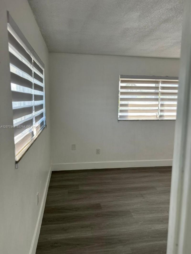 15201 NE 6th Ave , Unit C302, Miami, FL 33162 Photo