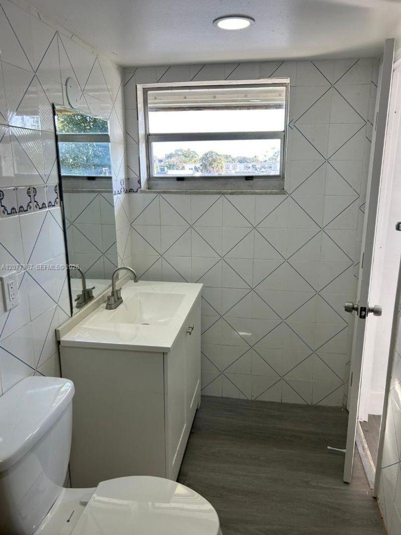 15201 NE 6th Ave , Unit C302, Miami, FL 33162 Photo
