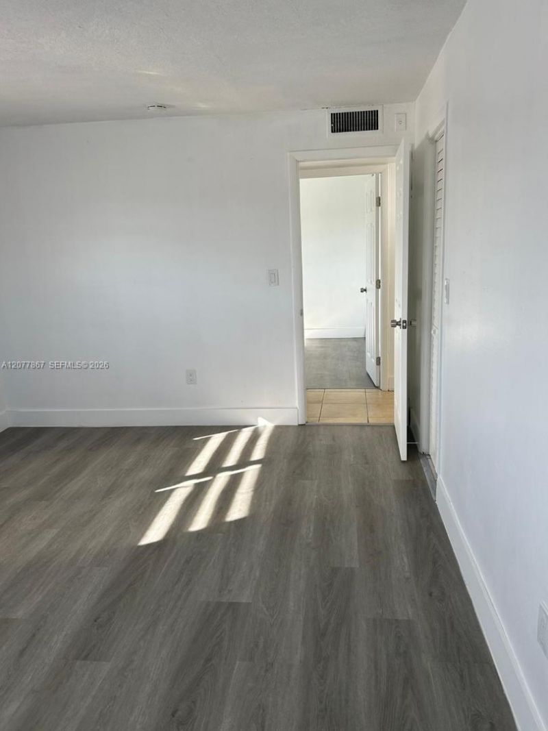15201 NE 6th Ave , Unit C302, Miami, FL 33162 Photo