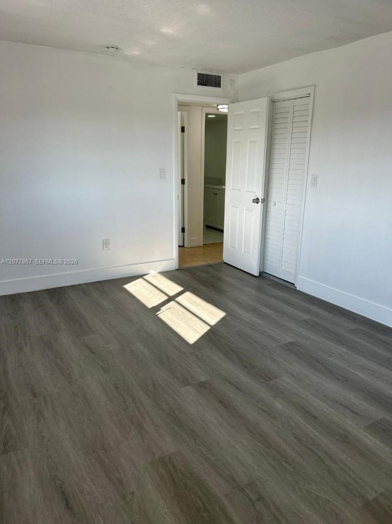 15201 NE 6th Ave , Unit C302, Miami, FL 33162 Photo