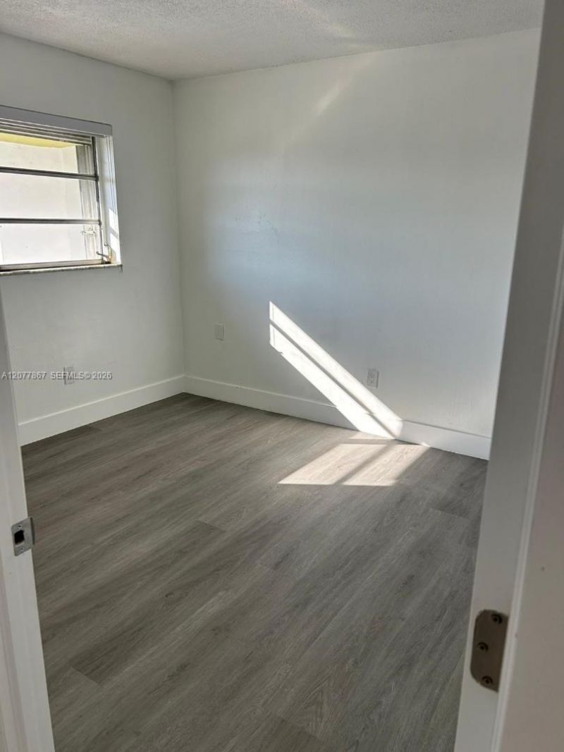 15201 NE 6th Ave , Unit C302, Miami, FL 33162 Photo