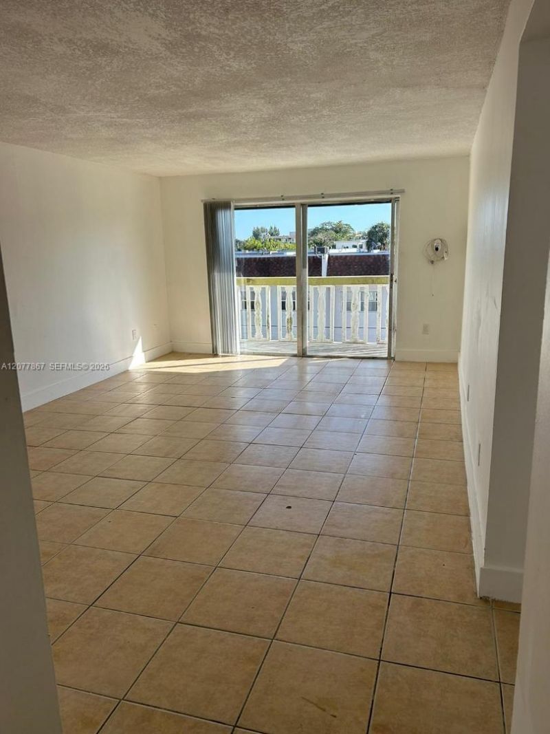 15201 NE 6th Ave , Unit C302, Miami, FL 33162 Photo