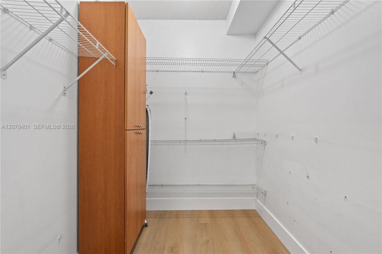 17145 N Bay Rd, Unit 4311, Sunny Isles Beach, FL 33160 Photo