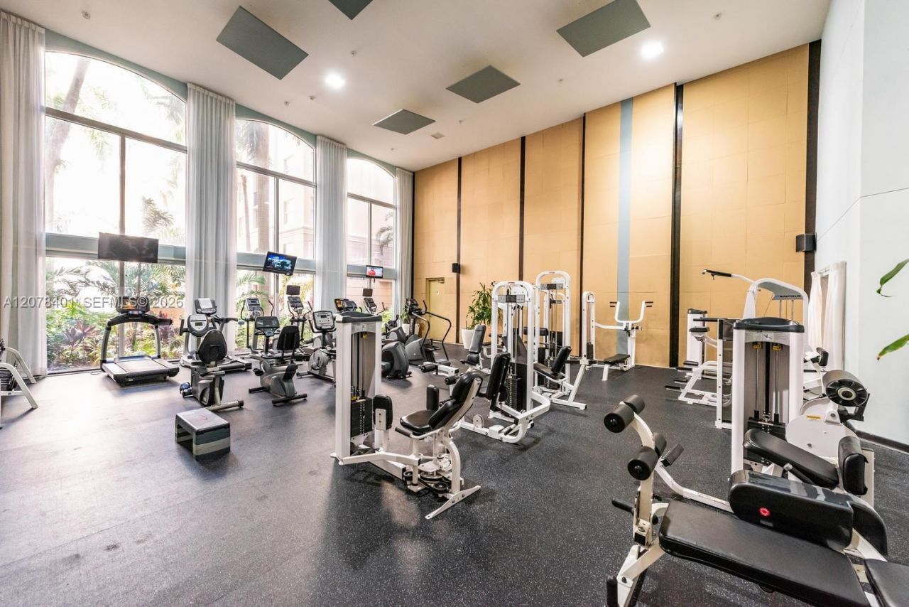 17145 N Bay Rd, Unit 4311, Sunny Isles Beach, FL 33160 Photo
