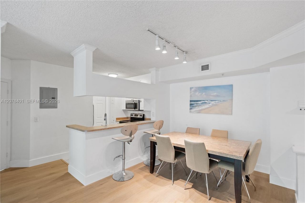 17145 N Bay Rd, Unit 4311, Sunny Isles Beach, FL 33160 Photo