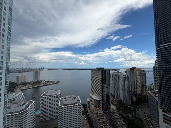 951 Brickell Ave, Unit 3804, Miami, FL 33131