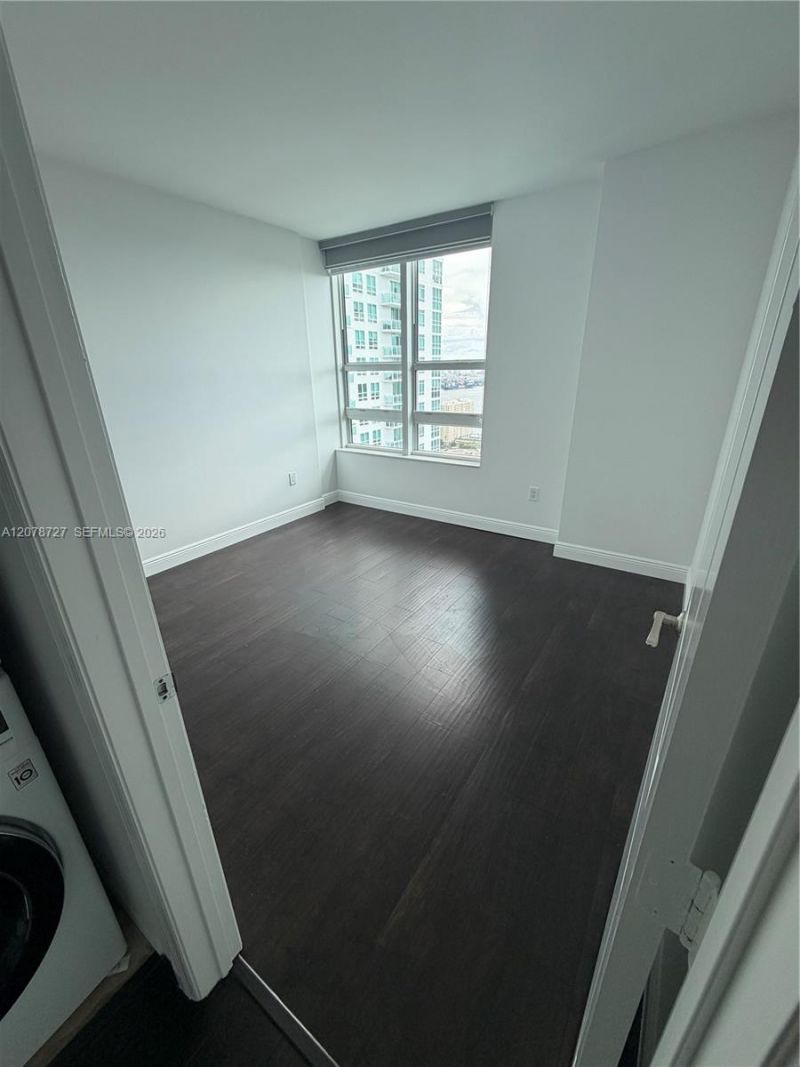 951 Brickell Ave, Unit 3804, Miami, FL 33131 Photo