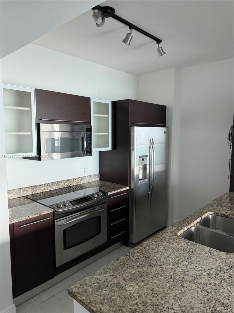 951 Brickell Ave, Unit 3804, Miami, FL 33131 Photo