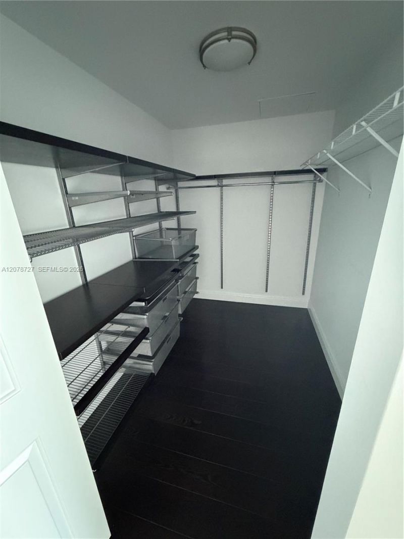 951 Brickell Ave, Unit 3804, Miami, FL 33131 Photo