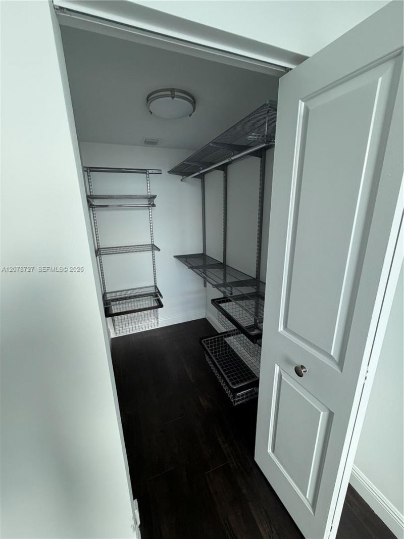951 Brickell Ave, Unit 3804, Miami, FL 33131 Photo