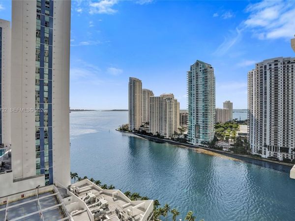 300 S Biscayne Blvd , Unit T-1816, Miami, FL 33131