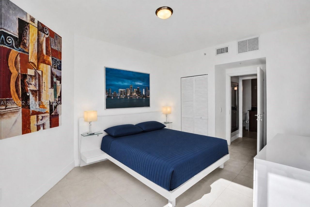300 S Biscayne Blvd , Unit T-1816, Miami, FL 33131 Photo