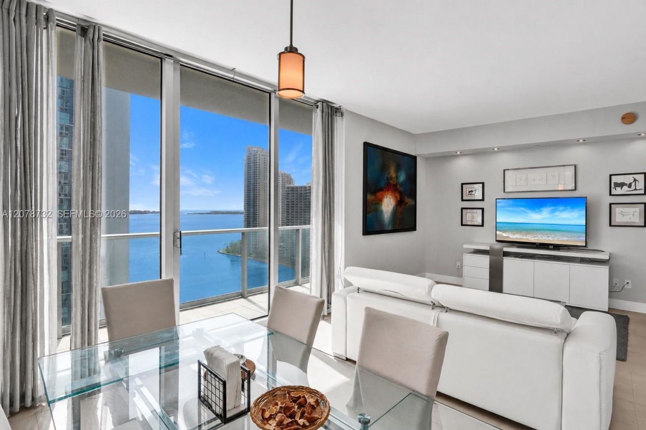 300 S Biscayne Blvd , Unit T-1816, Miami, FL 33131 Photo