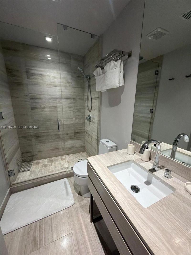 18975 Collins Ave , Unit 2905, Sunny Isles Beach, FL 33160 Photo