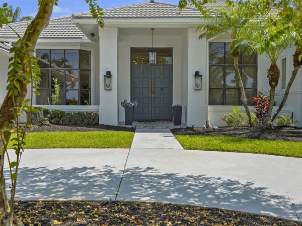 1902 S CLUB Drive, Wellington, FL 33414