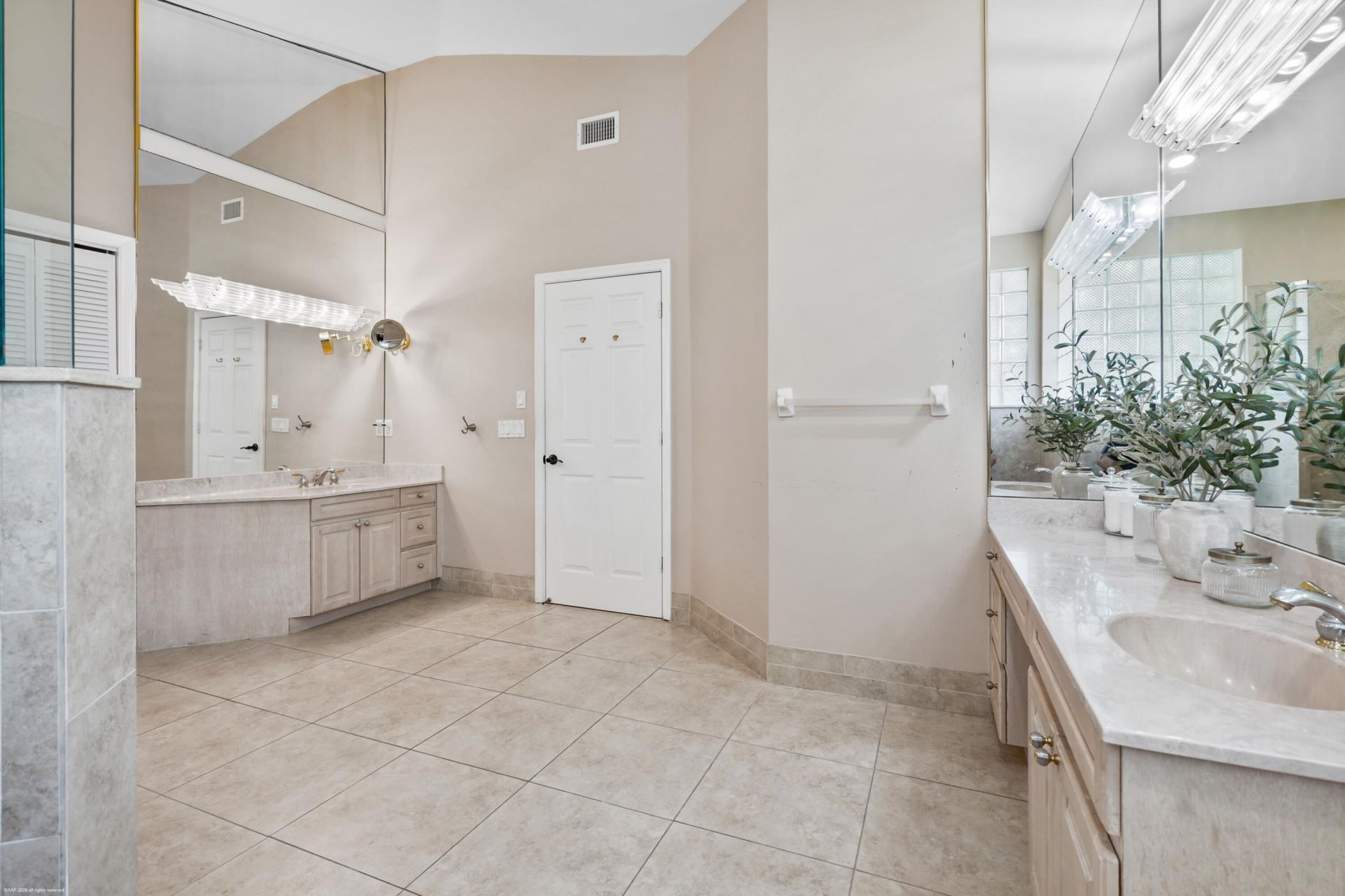 1902 S Club Drive, Wellington, FL 33414 Photo