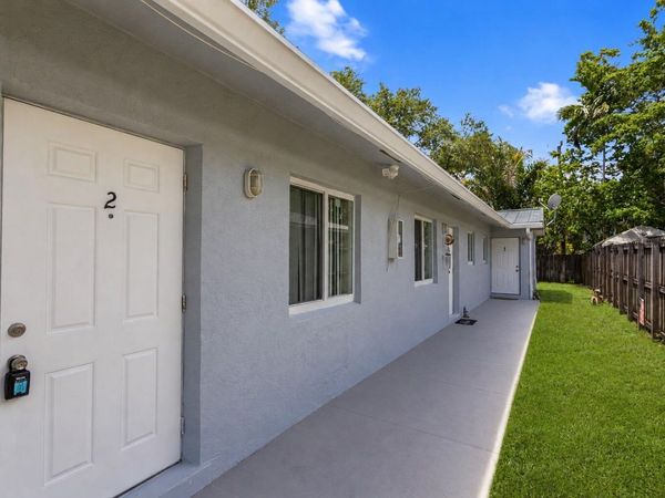 709 SW 13TH Avenue, Unit 2, Fort Lauderdale, FL 33312