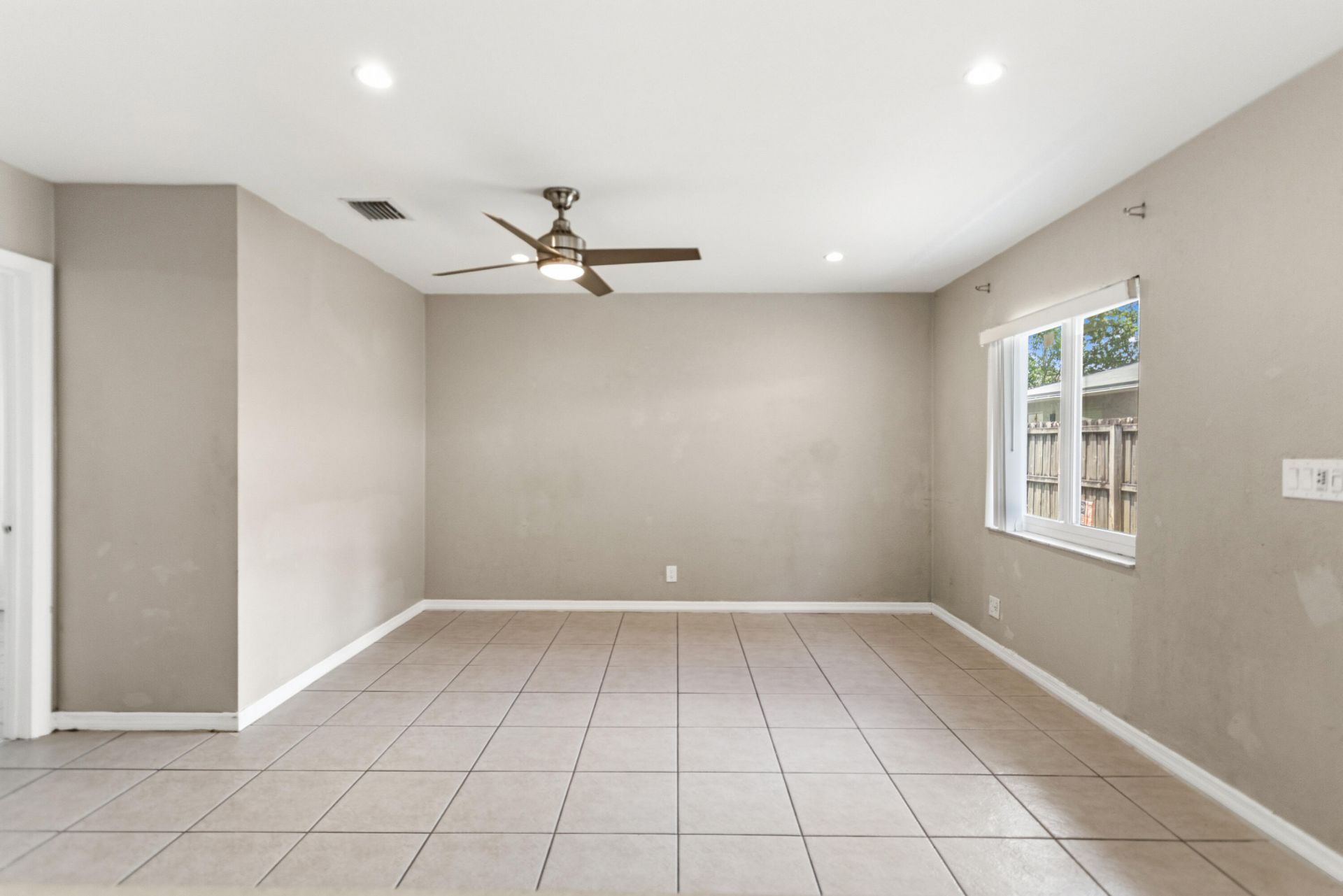 709 SW 13th Avenue, Unit 2, Fort Lauderdale, FL 33312 Photo