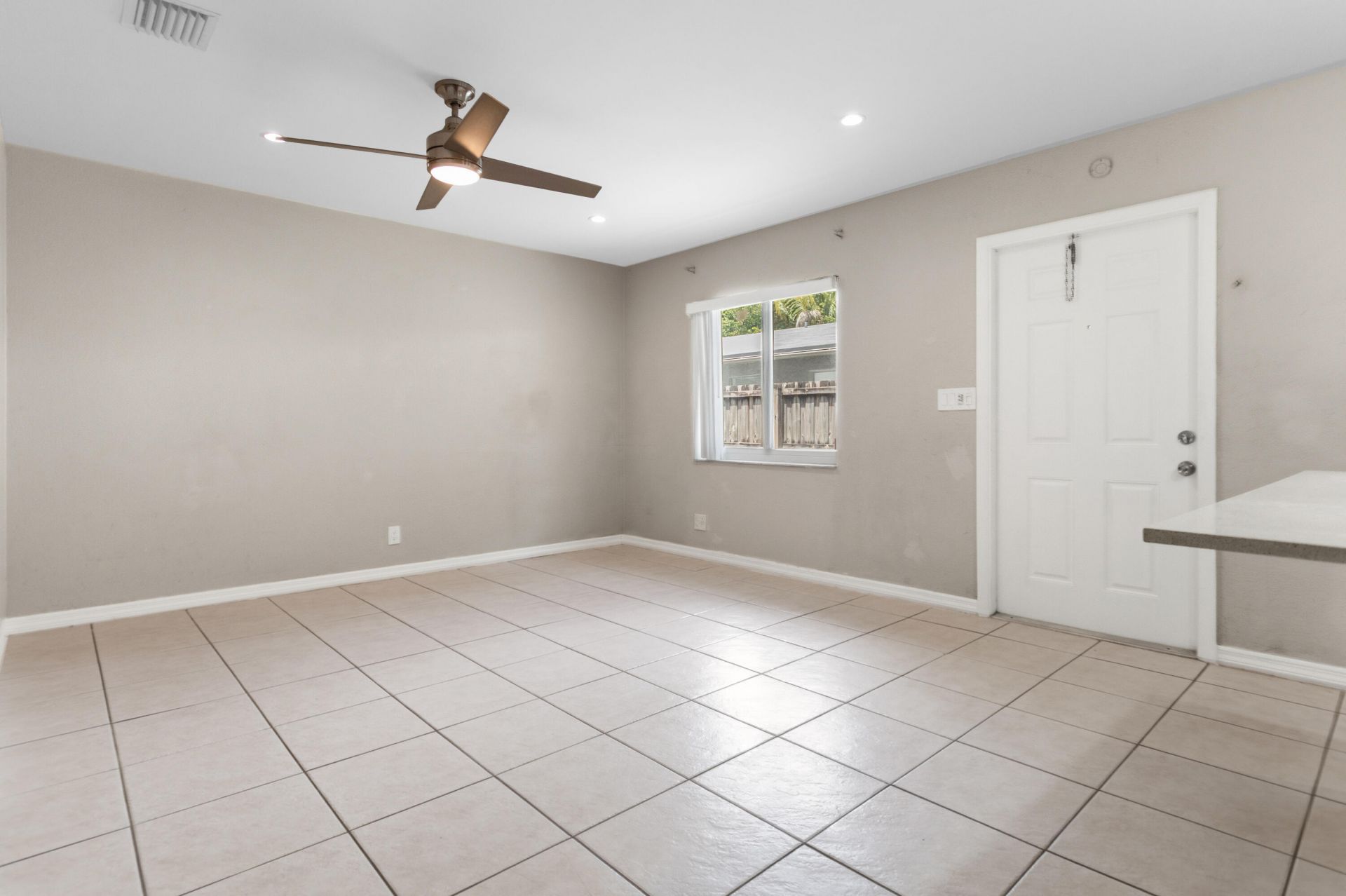 709 SW 13th Avenue, Unit 2, Fort Lauderdale, FL 33312 Photo