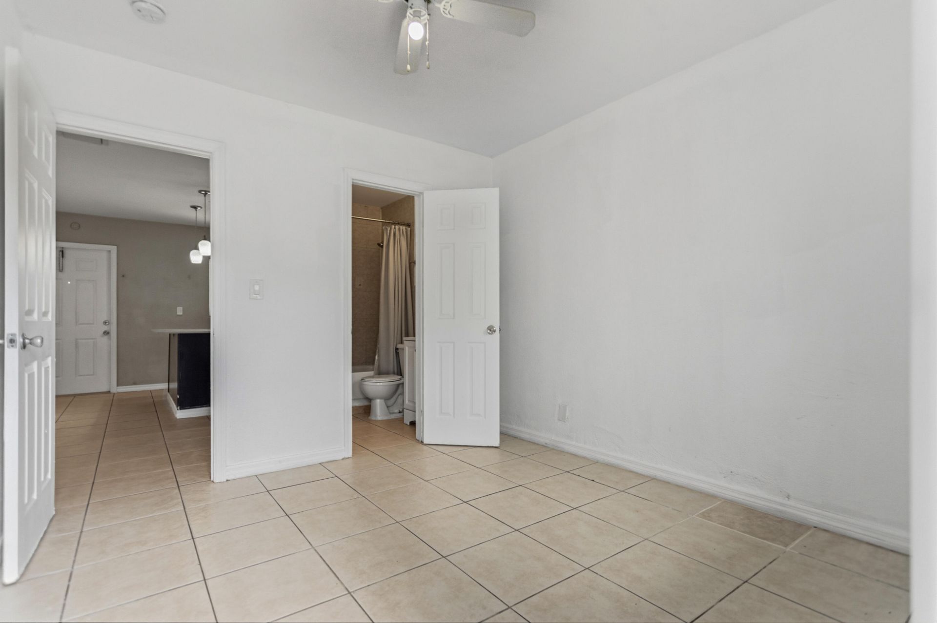 709 SW 13th Avenue, Unit 2, Fort Lauderdale, FL 33312 Photo
