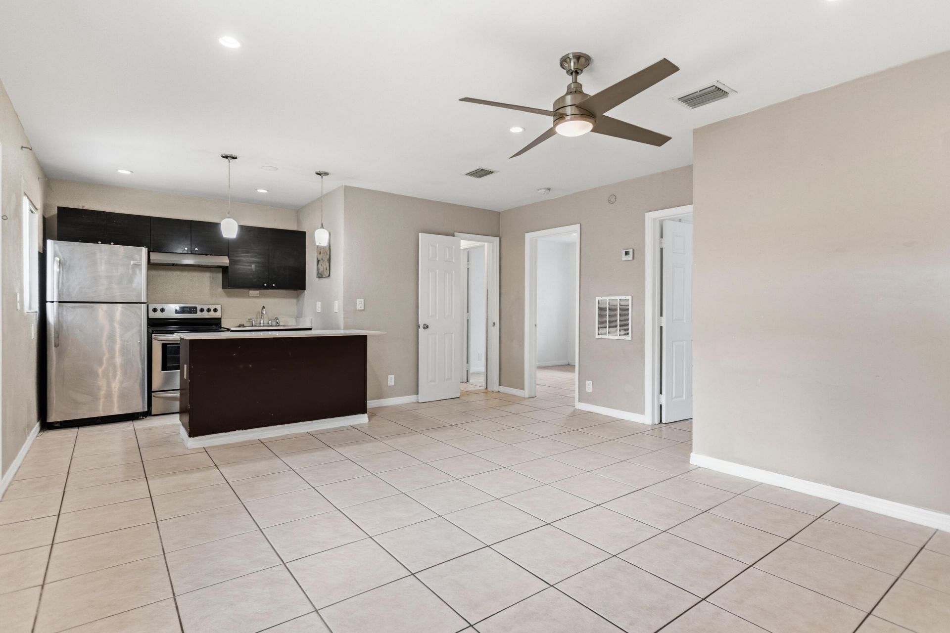 709 SW 13th Avenue, Unit 2, Fort Lauderdale, FL 33312 Photo