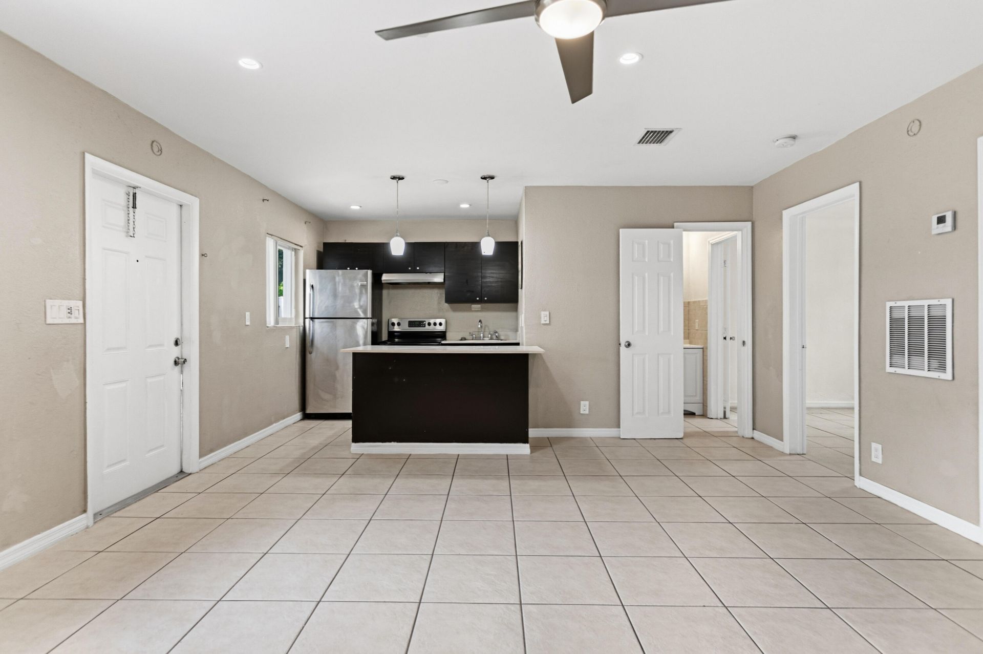 709 SW 13th Avenue, Unit 2, Fort Lauderdale, FL 33312 Photo