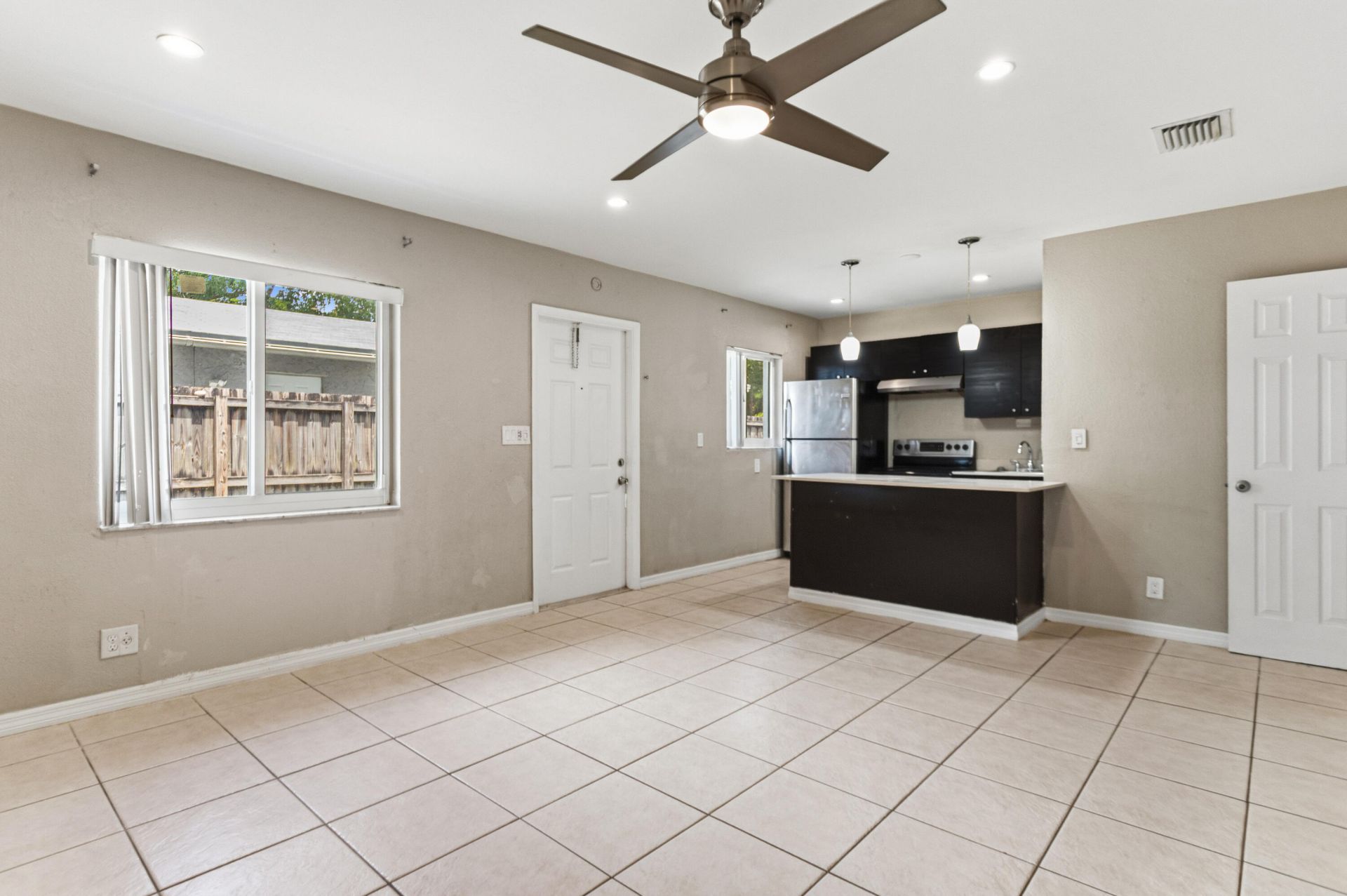709 SW 13th Avenue, Unit 2, Fort Lauderdale, FL 33312 Photo