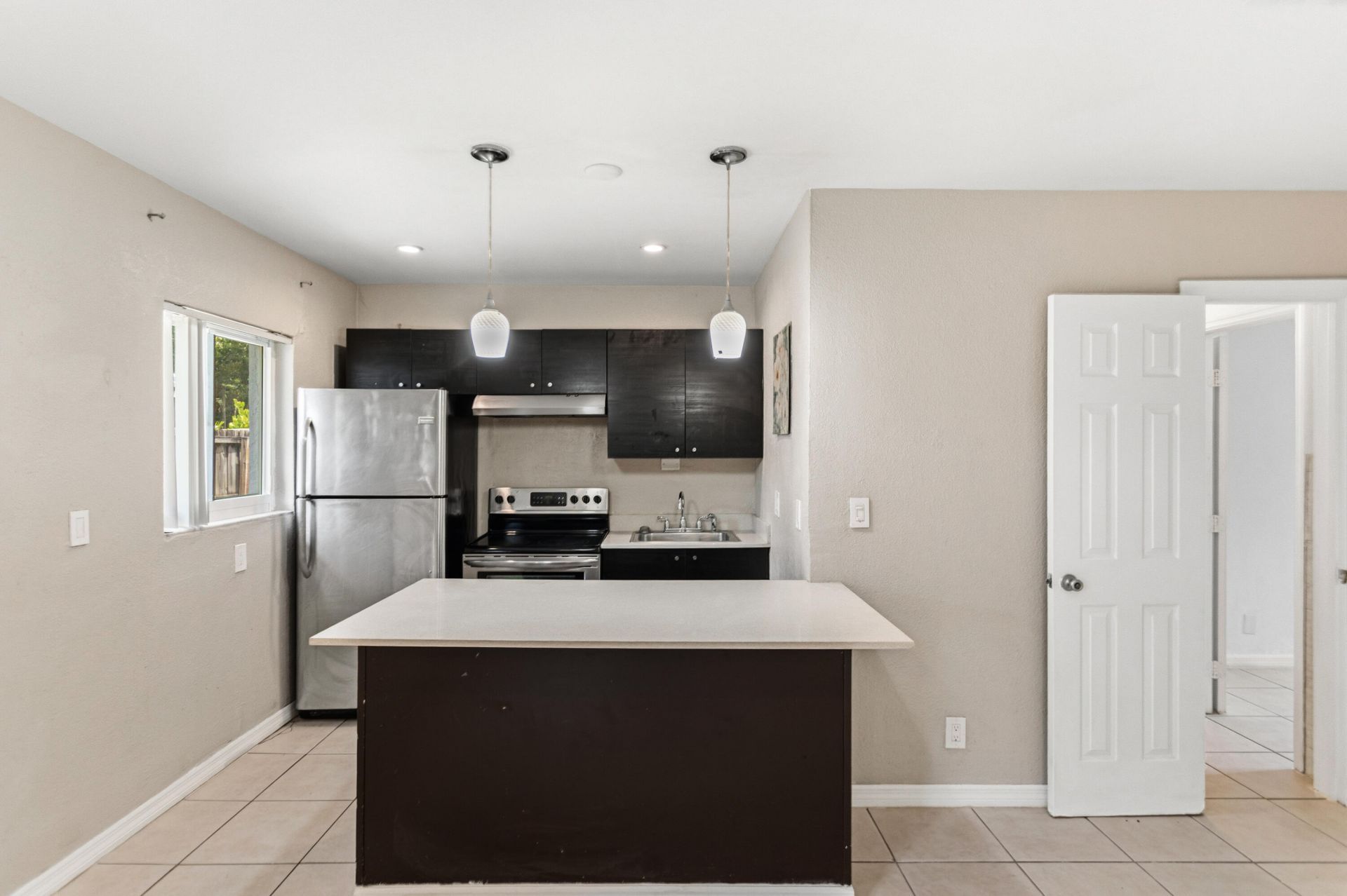 709 SW 13th Avenue, Unit 2, Fort Lauderdale, FL 33312 Photo