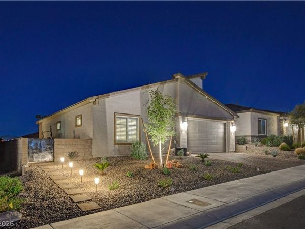 384 Aravalli Crest Street , Henderson, NV 89015