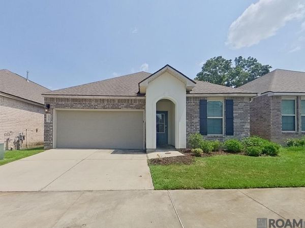 6425 Tiger Pointe Dr, Baton Rouge, LA 70817
